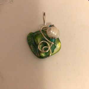 NWOT Italy Murano glass pendant